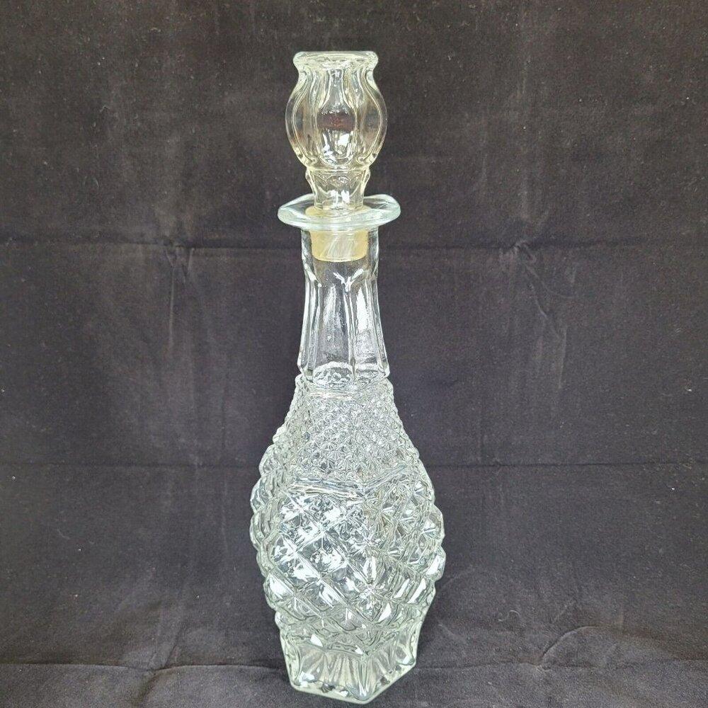 Pressed‎ Glass Liquor Decanter Clear Diamond Pattern Stopper 14.5in Vtg